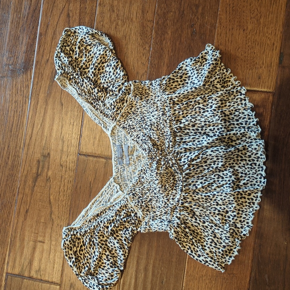 Urban Outfitters leopard top - Picture 1 of 4